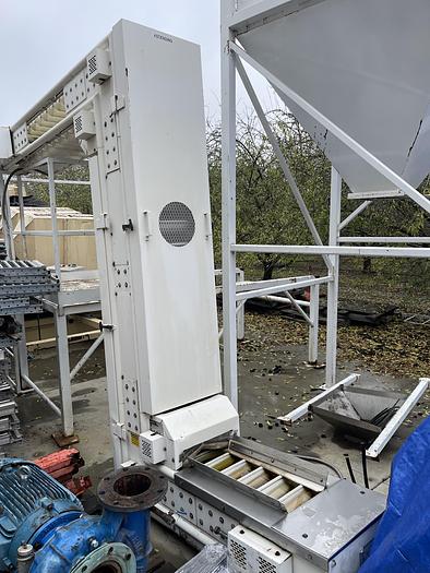 Used Deamco Overlapping Bucket Elevator