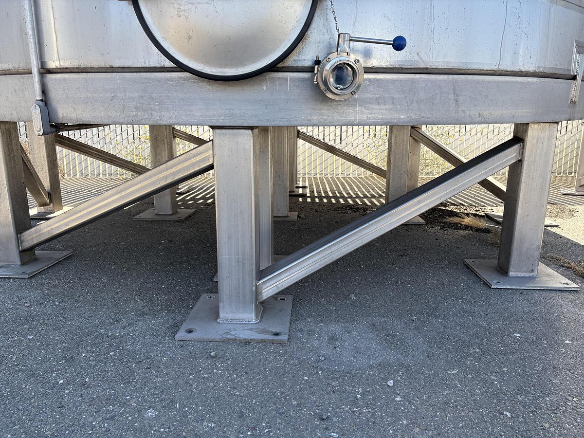 Used 13,951 Gallon Vertical Jacketed Stainless Steel Wine Tanks