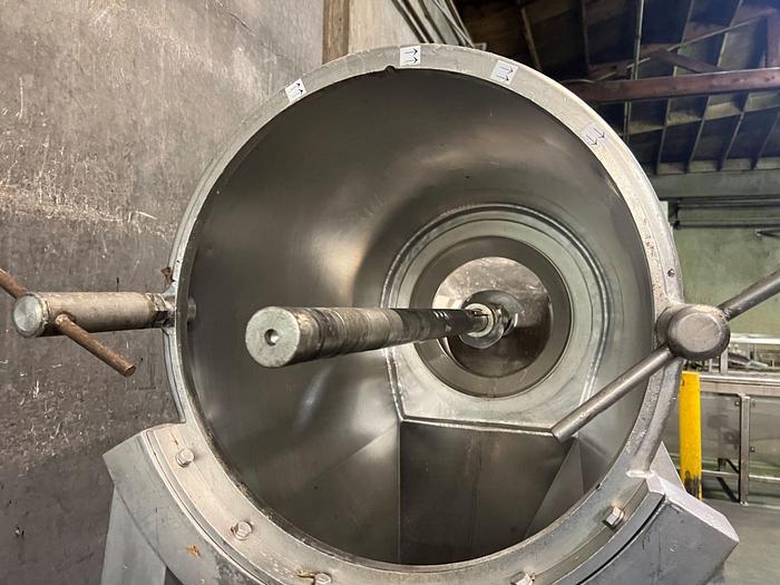 Used Langsenkamp Model M2511 Peach Pitter