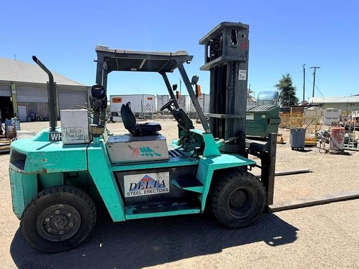Used Mitsubishi FD70 Forklift