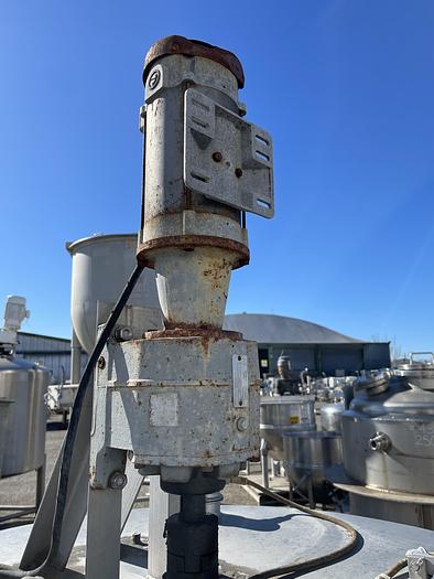 Used 150 Gallon Vertical Stainless Steel Agitated Tank