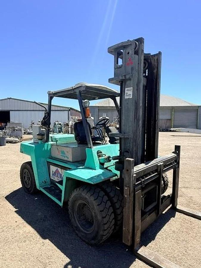 Used Mitsubishi FD70 Forklift