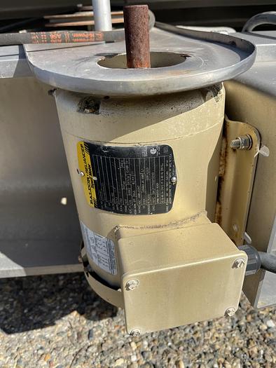 Used Key Iso-Flo Stainless Vibratory Conveyor / Feeder / Screener