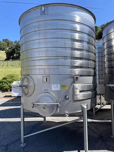 Used 2,626 Gallon Stainless Steel Jacketed White Wine Tanks