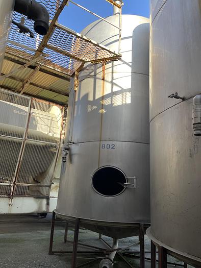 Used 4,400 Gallon Vertical Stainless Steel Storage Tanks