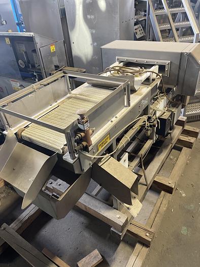 Used LOMA Loma Series IQ Metal Detector