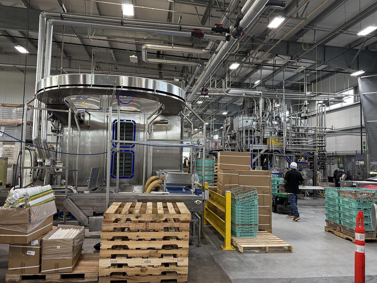 Used Navatta Complete Hot Fill Cup line