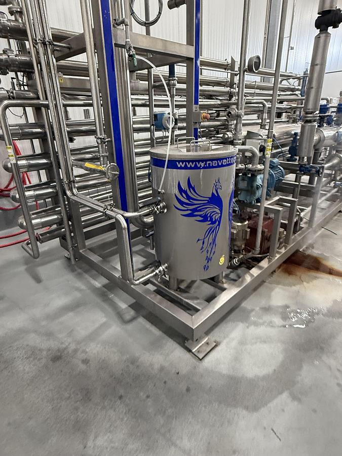 Used Navatta Complete Hot Fill Cup line