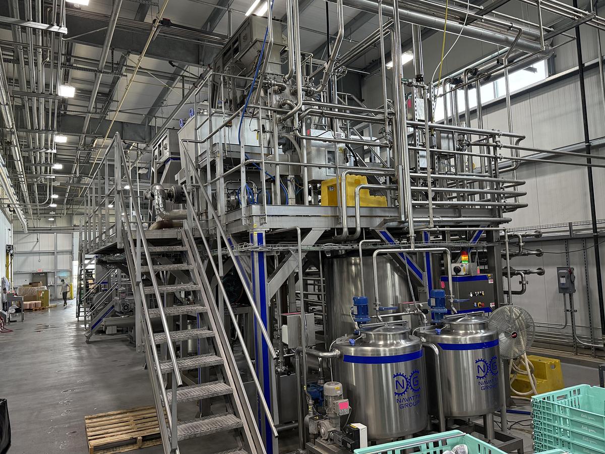 Used Navatta Complete Hot Fill Cup line