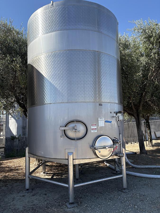 Used 6,124 Gallon Vertical Stainless Steel Jacketed Wine Tanks