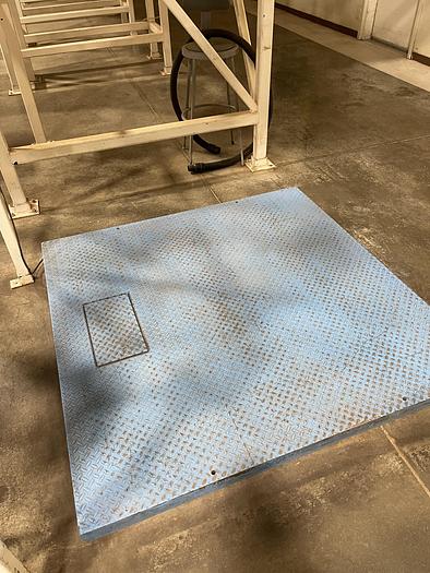 Used Hand Pack Sorting Line For Boxes/Totes