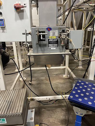 Used Hand Pack Sorting Line For Boxes/Totes