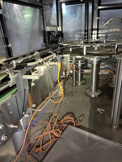 Used 2008 Zacmi -40 External Valve Vacuum Filler