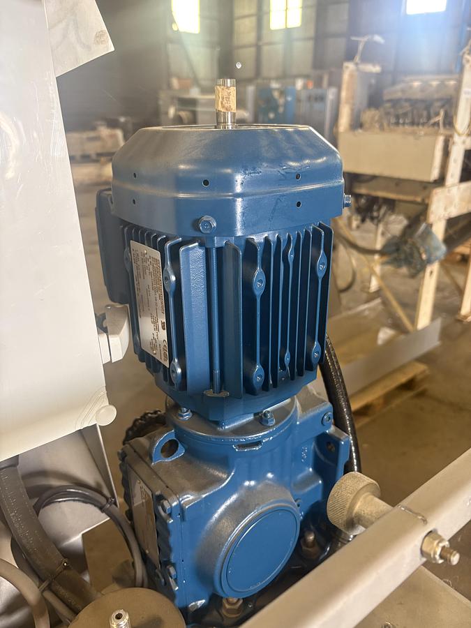 Used 1987 Gherri Gino Lug Cap Capper Model GG-90