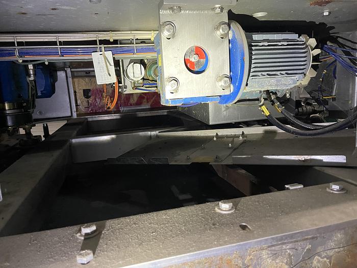 Used 2008 Zacmi -40 External Valve Vacuum Filler