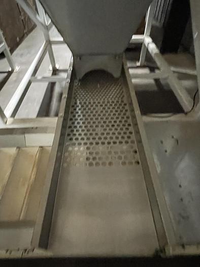 Used Hand Pack Sorting Line For Boxes/Totes