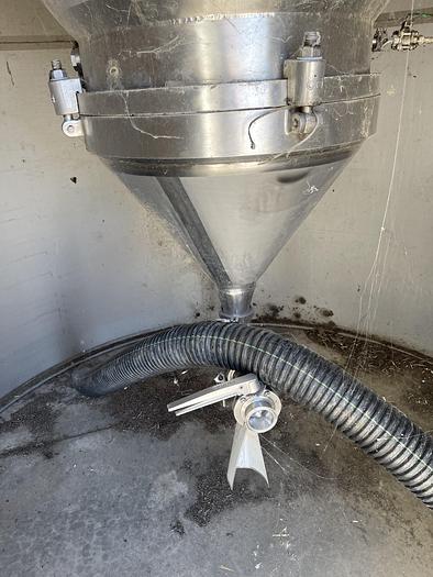 Used DCI 4,200 Gallon Vertical Stainless Steel Tank