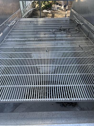 Used Commercial Mfg. 30'' Wide x 78'' Long Stainless Steel Dewatering Shaker