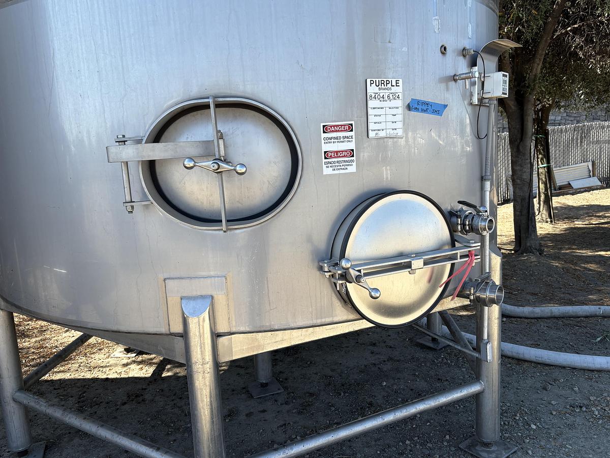 Used 6,124 Gallon Vertical Stainless Steel Jacketed Wine Tanks