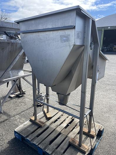 Used 34" Commercial Mfg. Stationary Wastewater Screen