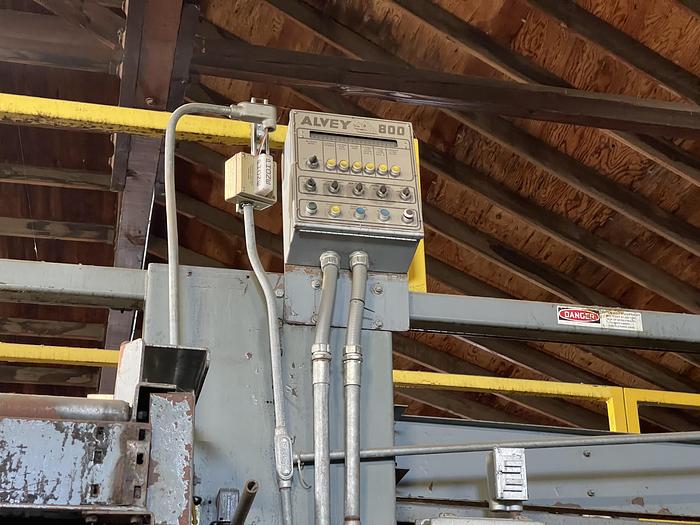 Used Alvey Model 800 Case Palletizer