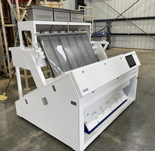 Used 2018 Satake Color Sorter Model RNEZS4500