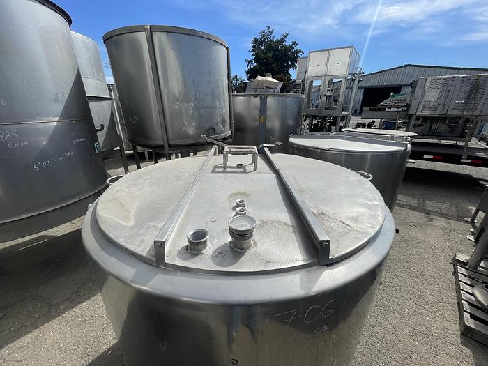 Used CE Howard 350 Gallon Vertical Jacketed Mix Tank