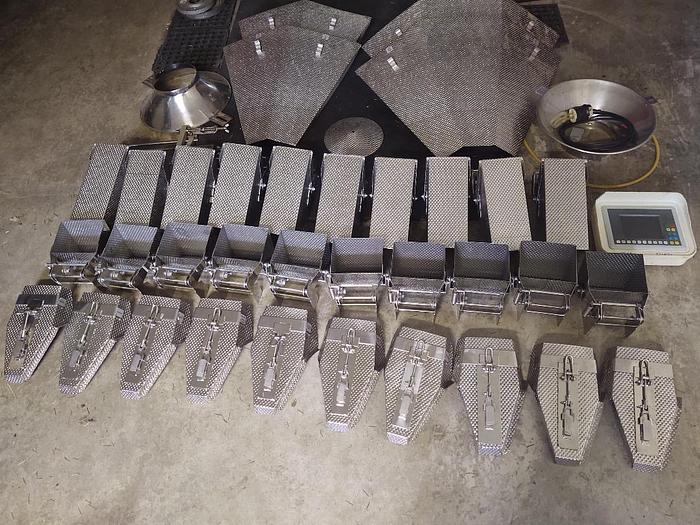 Used Ilapak Vegatronic 1000 Vertical Form Fill & Seal Bagger/ Combi 10 Bucket Combination Scale