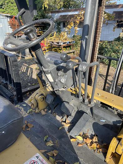 Used Caterpillar DPL 40 Forklift