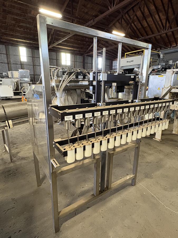 Used Epak 18 Station Stainless Steel Inline Bottle Air Rinser / Cleaner