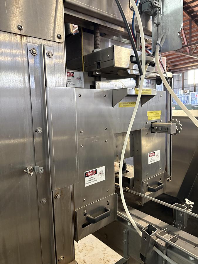 Used Pack West Auto 200 Cap Torquer