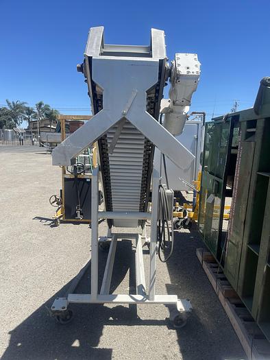 Used FEC Stainless Steel Incline Conveyor