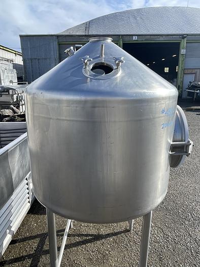 Used 200 Gallon Stainless Steel Cone Top & Bottom Batch Tank