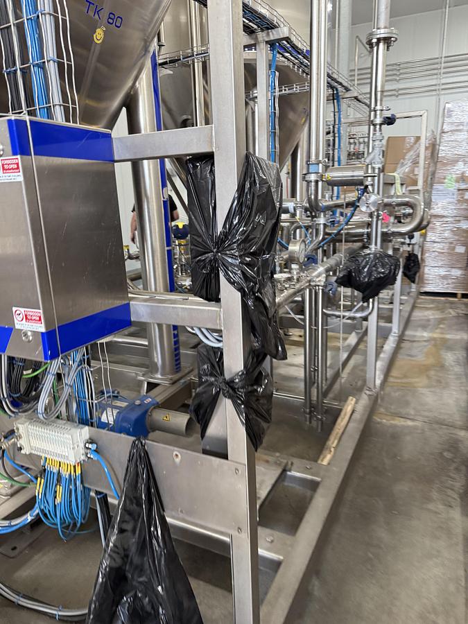 Used Navatta Complete Hot Fill Cup line