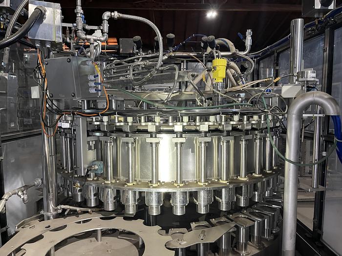 Used 2008 Zacmi -40 External Valve Vacuum Filler