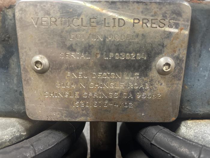 Used Pail Lid Press Dot/Un Model