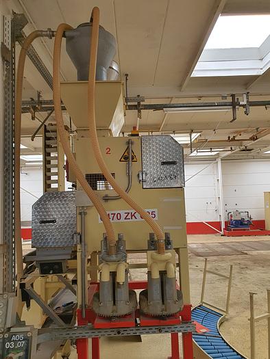 Gebraucht Nusskernschneidemaschine PEHA Type H1-04-03-600 600 mm Arbeitsbreite und 3 Schneidaggregate