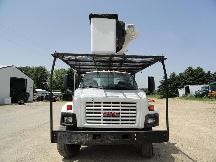 Used 2005 GMC / Terex TOPKICK C7500 /XT55