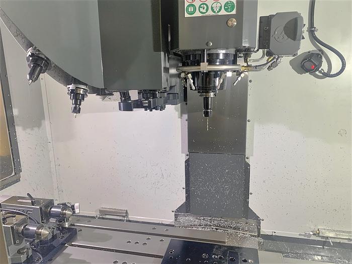 Used 2018 Haas DM-2 with Haas HA5C-2 Twin Rotary 4th Axis