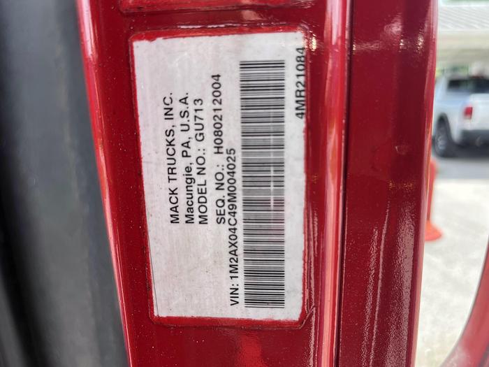 Used 2013 MACK GU173 Granite #5582