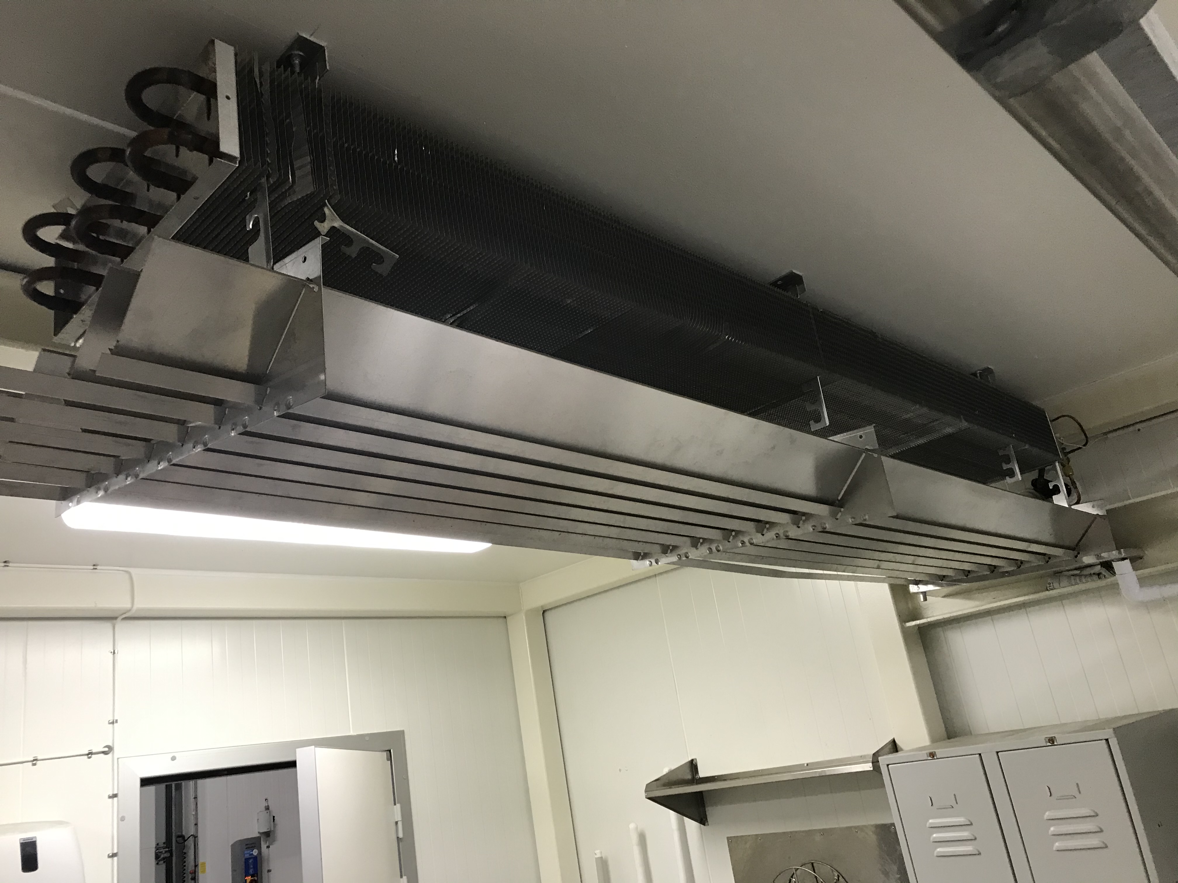 Begagnad Slaktbanor till Kylrum 14x6meter, 2 rum