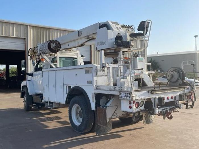 Used 2005 CHEVROLET TRUCK / ALTEC AUGER AND LIFT TRUCK