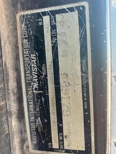 Used 1990 International 4900 Winch Truck