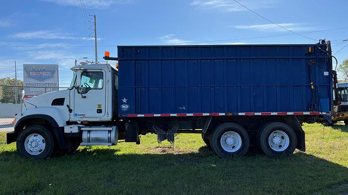 Used 2006 MACK GRANITE CV713