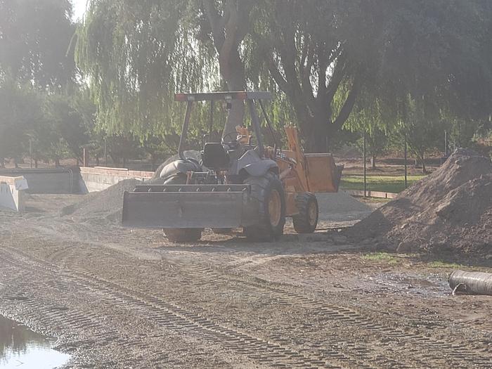 Used 2004 CASE 570M XT