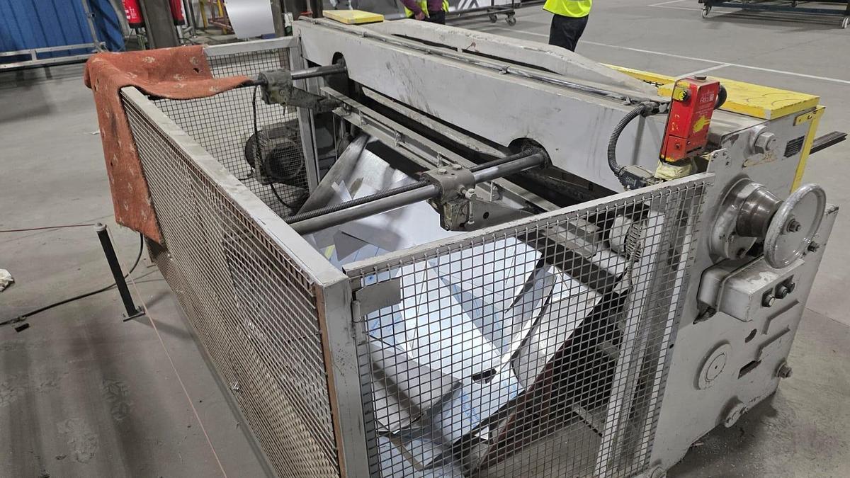 Used 2.5m x 4mm Mechanical Shear