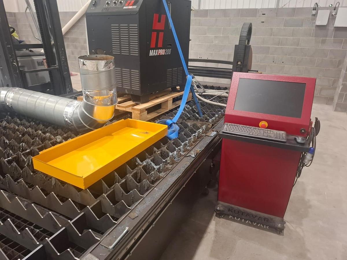 Used Kutavar 4 x 2m CNC Plasma Cutter