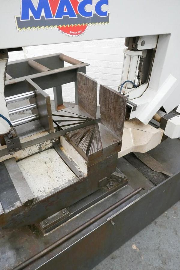 Used MACC 420 DI Horizontal Semi-Automatic Double Mitre Bandsaw