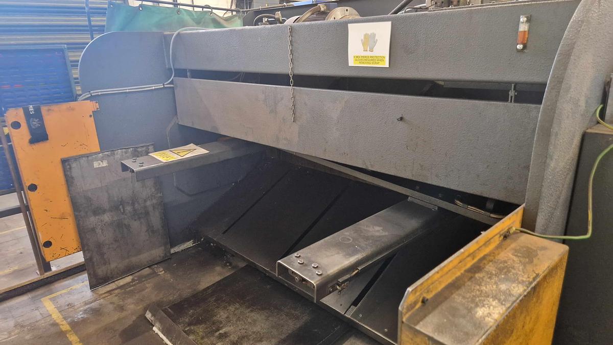Used GADE CO-25/3 Hydraulic Shear