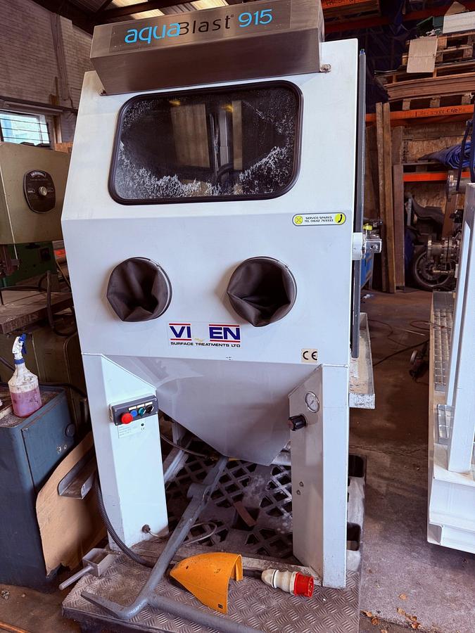 Used Vixen Aquablast 915 Wet Blasting Cabinet